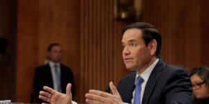 Marco Rubio se impone y prohíbe a las petroleras de EE.UU. seguir en Venezuela