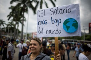 María Corina afirma que Maduro convirtió el trabajo en esclavitud