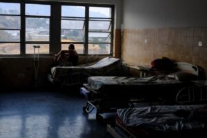 Médicos Unidos rechaza acusaciones: Denunciar fallas en el sistema de salud no es delito