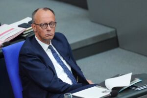 Merz clama contra la "inmigración descontrolada" en su primer gran discurso en el Bundestag