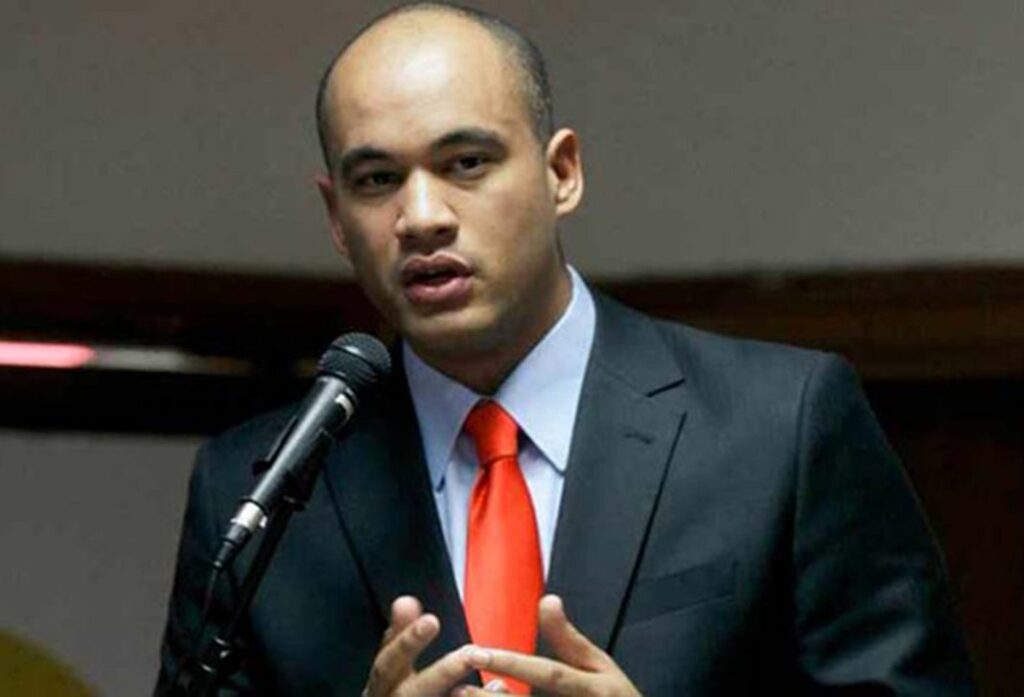 Ministro de Educación dijo que se redujo la deserción docente