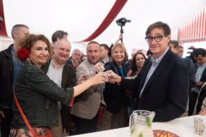Montero defiende el progreso de Catalunya porque "representa también crecimiento" para Andalucía