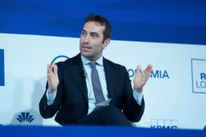 "No hay ninguna influencia de Junts o ERC en la decisión sobre consulta por la OPA sobre el Sabadell"
