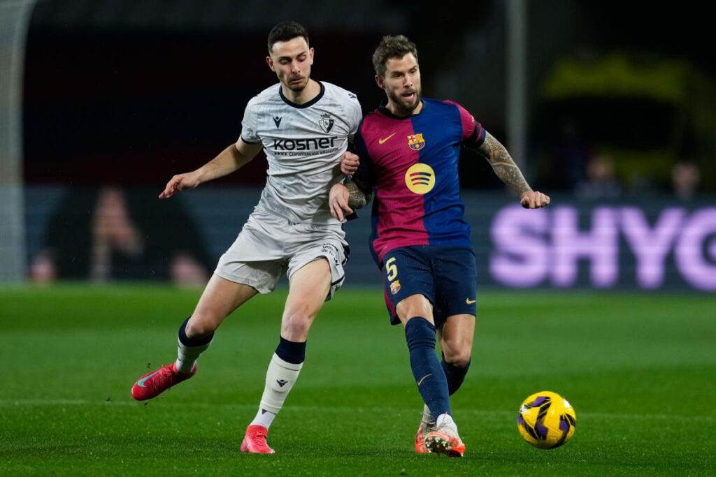 Osasuna sigue adelante con el recurso de alineación indebida de Iñigo Martínez y acude al TAD