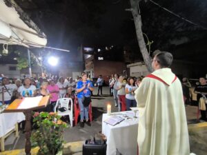 Padre Onorio: La cruz es el centro de nuestra fe y signo del amor de Dios