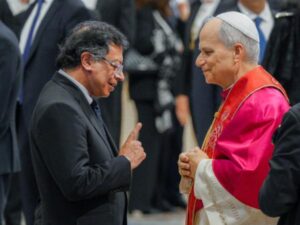 Petro invitará al papa León XIV a que visite Colombia | Gobierno | Economía