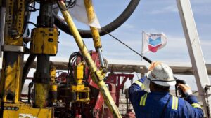 Petroleras extranjeras a las que revocaron licencias dejaron de operar en 7 campos de Venezuela