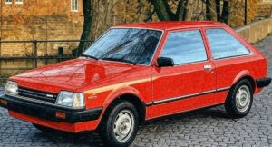 Precio de carro Mazda 323, Fiat 147 y Mitsubishi Colt en Colombia en el año 1982