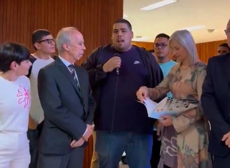 Presidente de la FCU-UCV encaró a ministra chavista para pedir liberación de Jesús Armas y Rocío San Miguel