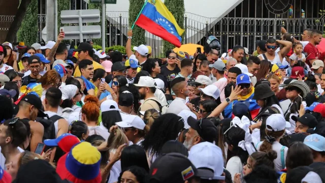Represión y abstención marcan comicios regionales en Venezuela
