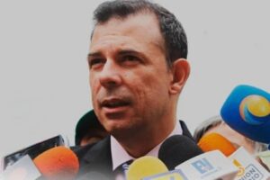 Roberto-Enriquez-960x640 Plataforma Unitaria