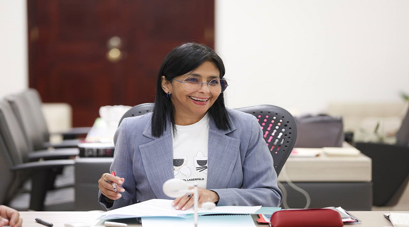 Rodríguez: “Venezuela no reconoce ninguna jurisdicción extranjera que quitó licencias petroleras”