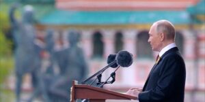 «Rusia ha sido y será una barrera indestructible contra el nazismo»