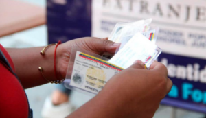 Saime aclara que se puede presentar cédula vencida para viajes nacionales