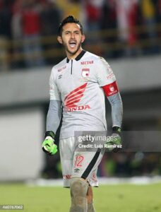 Santa Fe sonríe: Camilo Vargas sueña con regresar al club cardenal para retirarse