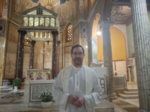 Santa Maria Addolorata, la única iglesia argentina de Roma, despide al Papa Francisco: "Quería estar siempre cerca de la gente, y lo hizo hasta el final"