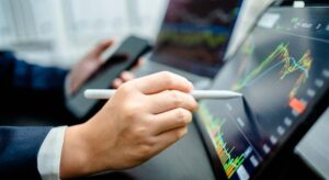 Santander y Sabadell lideran la gestión discrecional de carteras en 2025: claves del crecimiento