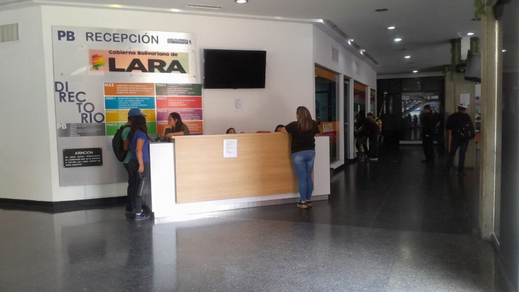 Sigue reducción del horario laboral en entes públicos por 15 días