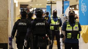 Terror en Corea del Sur: al menos 2 muertos en varios ataques perpetrado por un sujeto que ya fue detenido - AlbertoNews