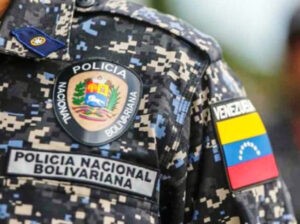 Tras las rejas tres oficiales de la PNB