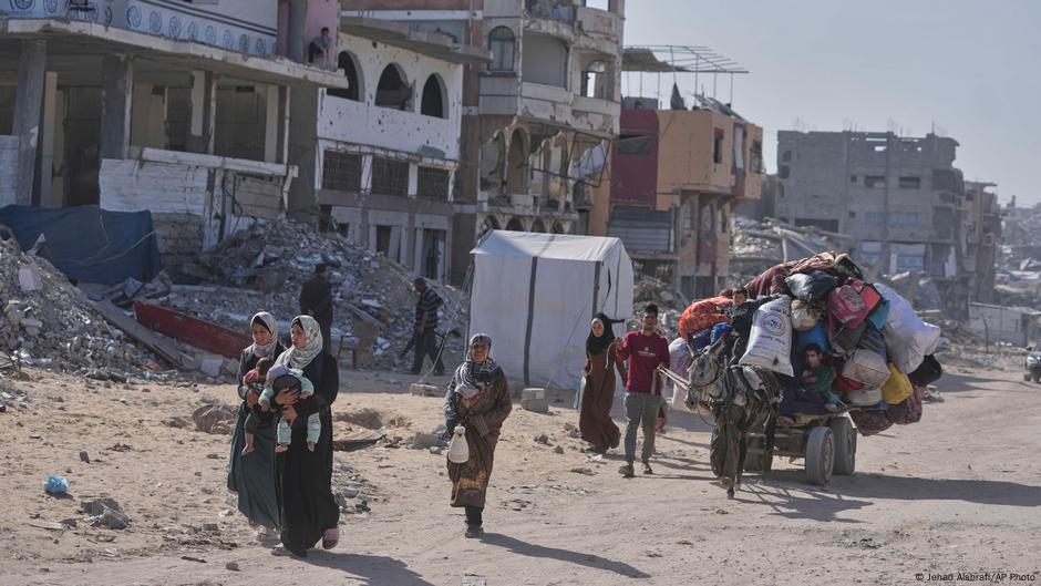 Trump dice que hay hambre en Gaza, que volvió a ser atacada – DW – 16/05/2025