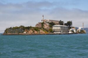 Trump ordena reapertura de prisión de Alcatraz para los «delincuentes más despiadados»