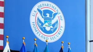 ÚLTIMA HORA | EEUU denuncia que supuestos miembros del Tren de Aragua llevaron a cabo una revuelta en un centro de detención en Texas - AlbertoNews