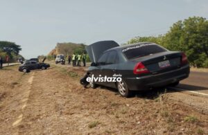 Un CICPC y otras dos personas salen ilesas de una colisión de vehículos cerca de Barbacoas