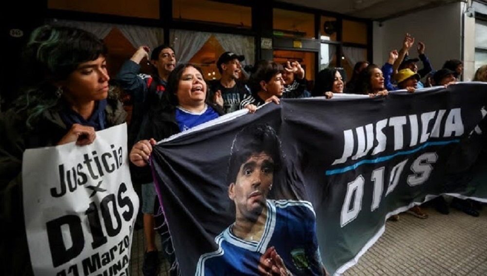 Una amiga de la jueza del caso Maradona confiesa la realización de un documental "amateur" - AlbertoNews