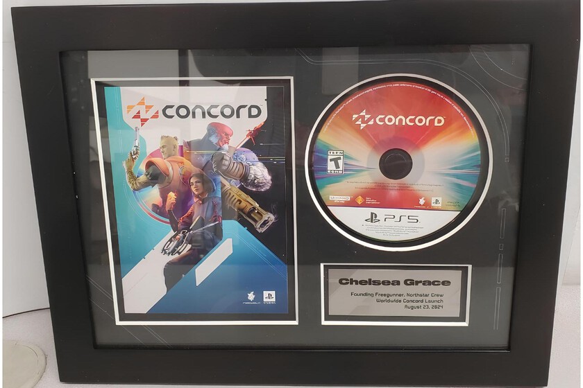 Una creadora de Concord subasta el juego enmarcado con una placa y hay codazos para pagar miles de dólares por él