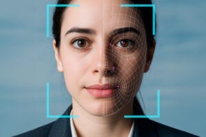 Una empresa ha creado una alternativa al reconocimiento facial. No escanea rostros y su uso ya empieza a generar controversia