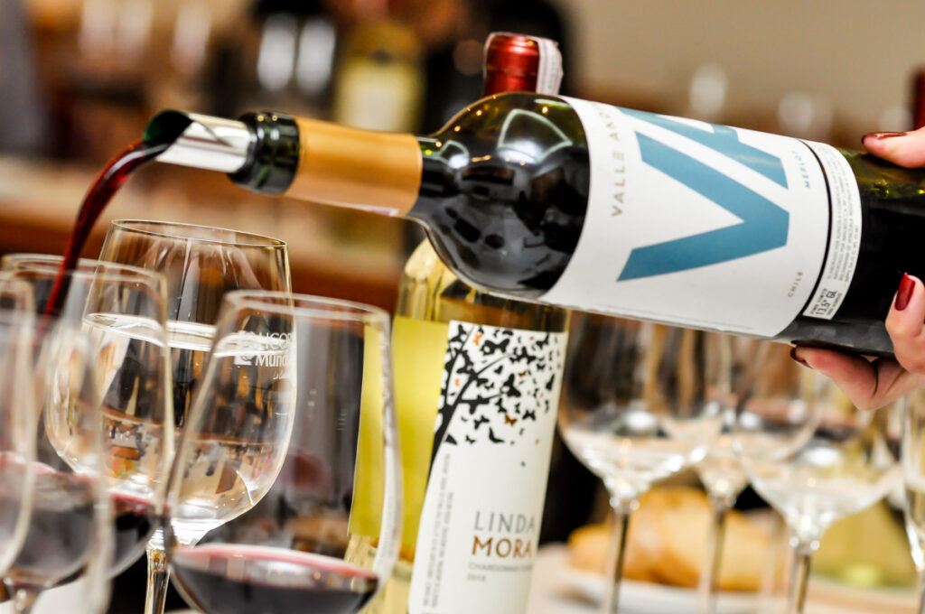 Vinos Valle Andino estrenan una etiqueta llena de frescura