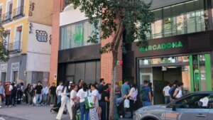 así funcionaron sus supermercados durante el caos de la caída eléctrica en España
