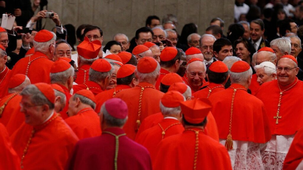 el Vaticano confirmó que llegaron a Roma los 133 cardenales que elegirán al nuevo Papa