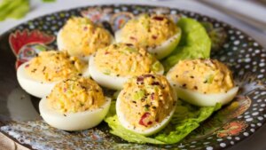 el ingrediente secreto para que los huevos rellenos queden más ligeros y cremosos