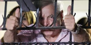 esquiva la justicia y se asila en Colombia