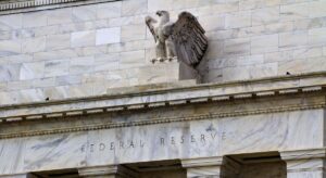 la Fed teme que la bolsa no ha cotizado el daño real de las decisiones de Trump
