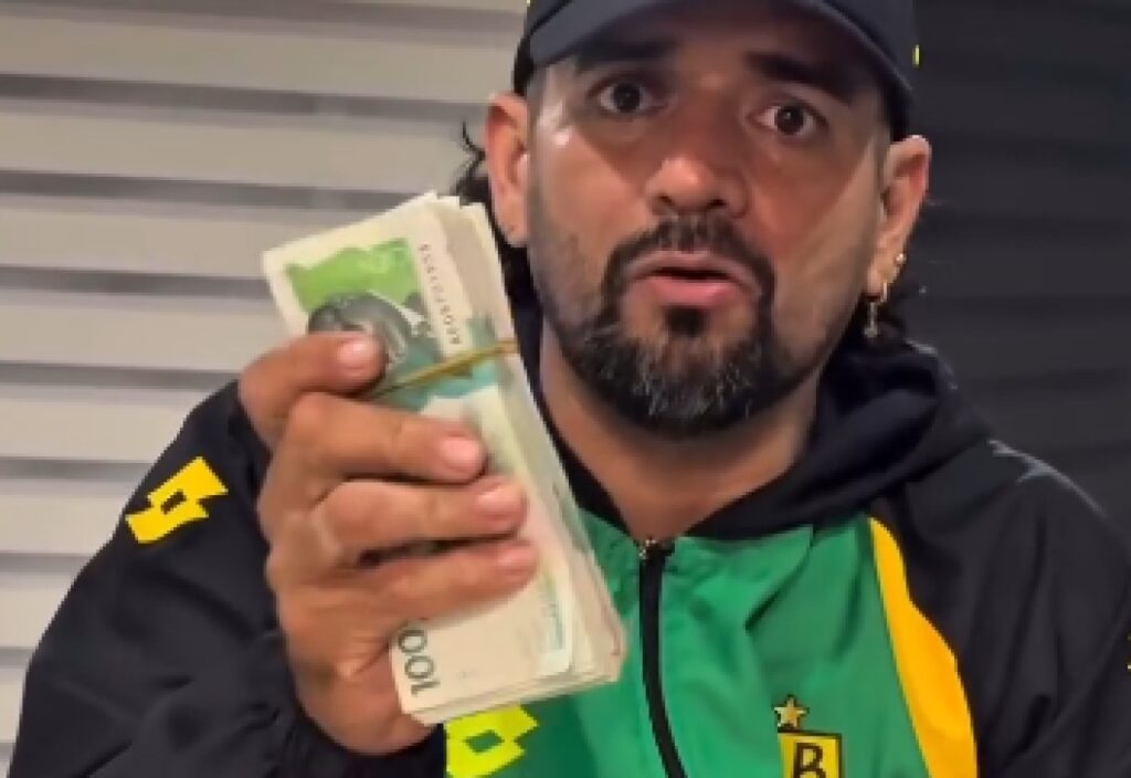 lo que hizo con el dinero (VIDEO)