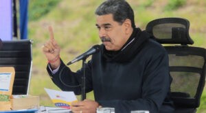 "no han podido ni podrán con el pueblo de Venezuela"