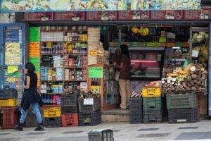 ¿Qué deben hacer las familias para enfrentar la compleja situación económica en Venezuela?