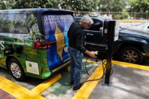 ¿Qué tan real es el avance de los carros eléctricos en la Venezuela petrolera?