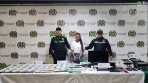 A la cárcel la 'tesorera' de La Terraza y Los Triana en Medellín; fue capturada con millonaria suma en El Poblado