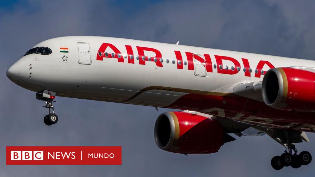 Air India: 4 posibles causas del accidente del avión que se estrelló en 30 segundos