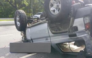 Al menos un fallecido y seis heridos en accidente en Caracas