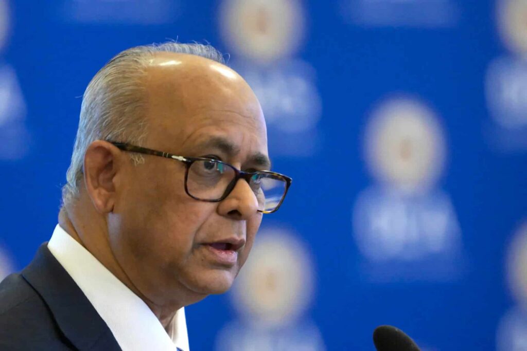 ¿Quién es Ramdin, el nuevo secretario general de la OEA que promete diálogo con Maduro?
