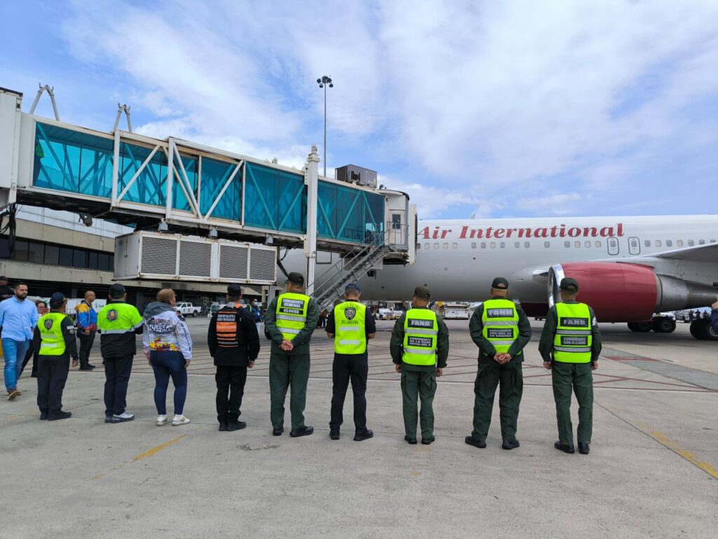 Arribó a Maiquetía un nuevo vuelo con 141 migrantes venezolanos deportados desde EEUU