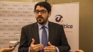 Asdrúbal Oliveros prevé aceleración de la inflación