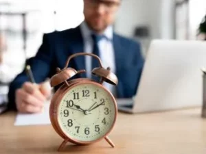 CAMBIOS EN EL HORARIO LABORAL
