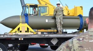 Así es el "Penetrador Masivo de Artillería", la gigantesca bomba estadounidense que pulveriza objetivos subterráneos - AlbertoNews