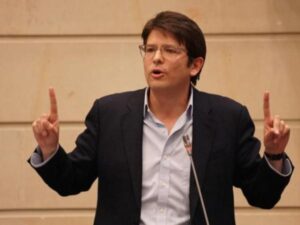Atentado contra candidato Miguel Uribe Turbay | Gobierno | Economía